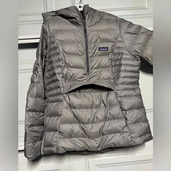 Patagonia Silver Half-Zip Puffer Jacket - Picture 5 of 11